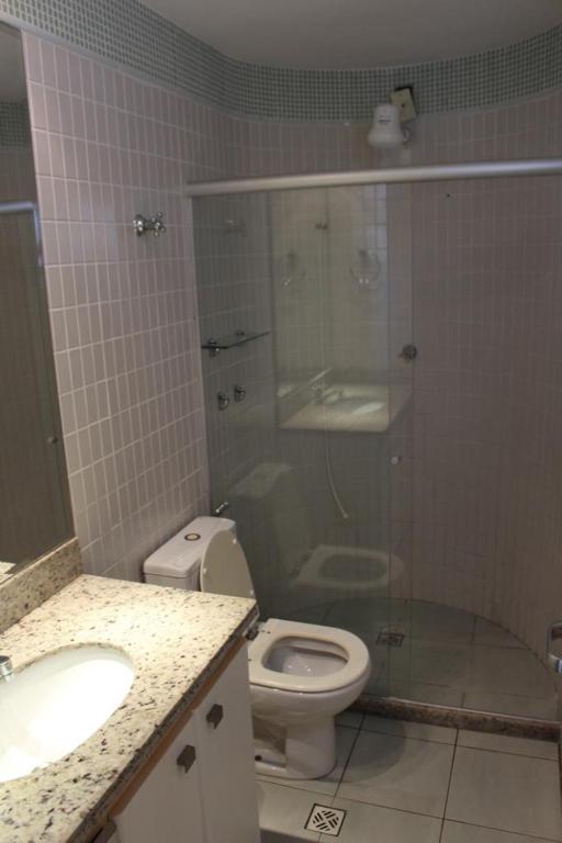  Apartamento com área externa na Bacutia - uma quadra do mar