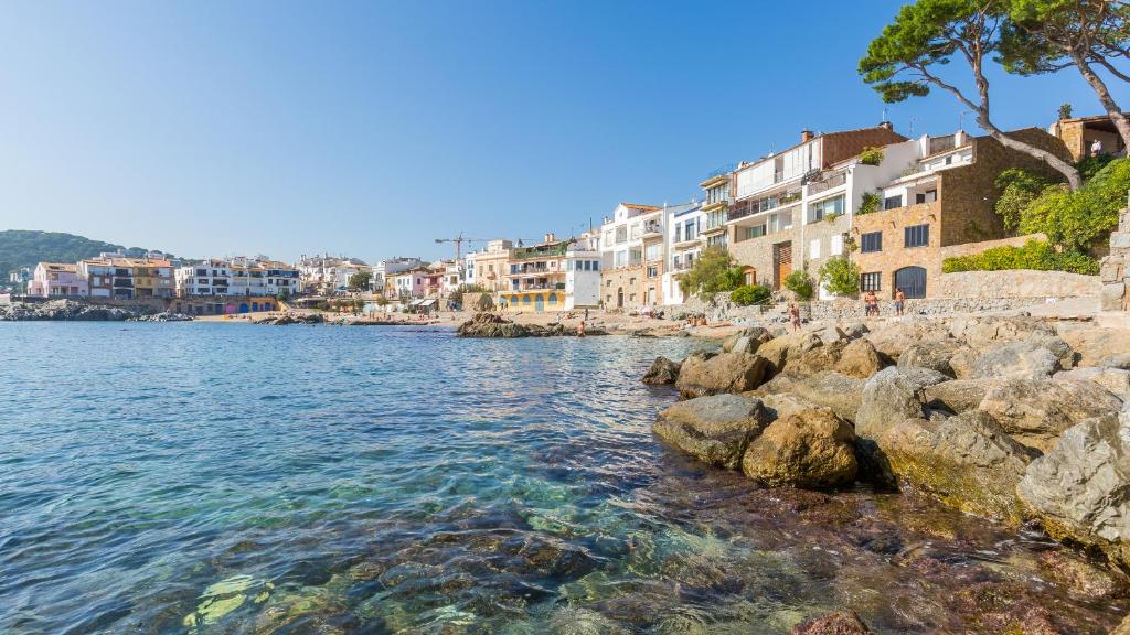 Apartment Cliper H-3, Llafranc, Spain - Booking.com