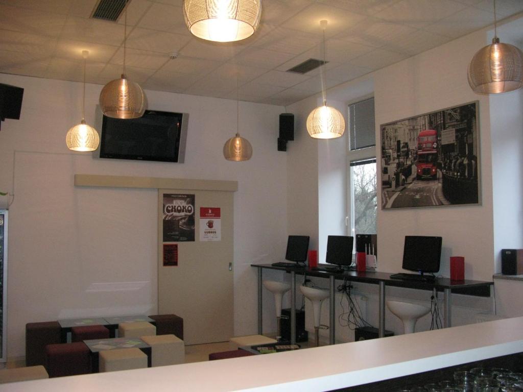 TV a/nebo společenská místnost v ubytování Youth Hostel Krško