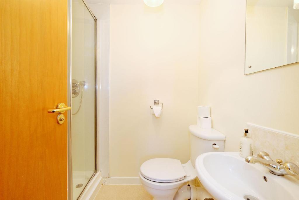 OrangeApartments Riverside Drive,5 Minutes from City Centre - 