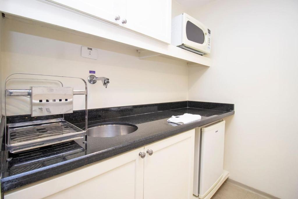  VC111 Clean e aconchegante com AC no Itaim Bibi