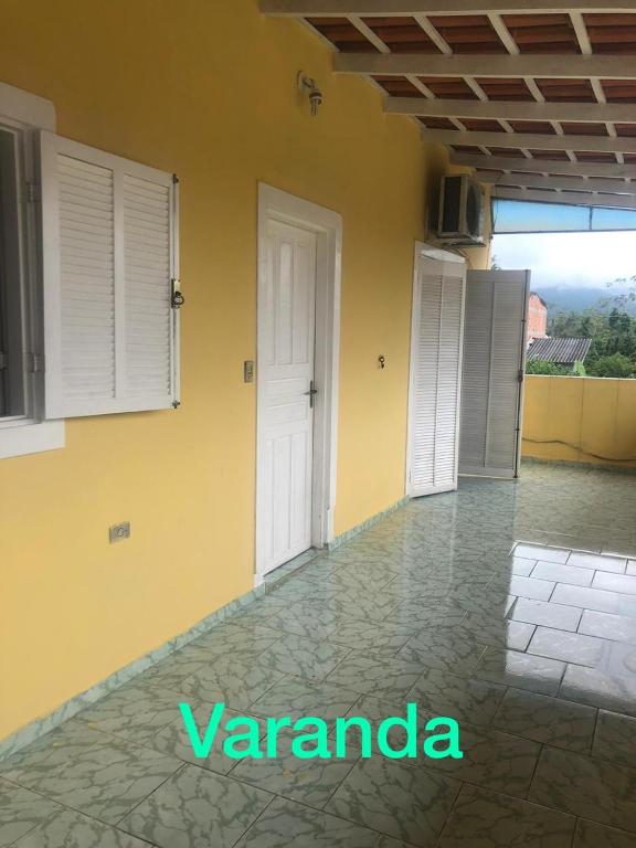  SOBRADO TOP EM CARAGUATATUBA