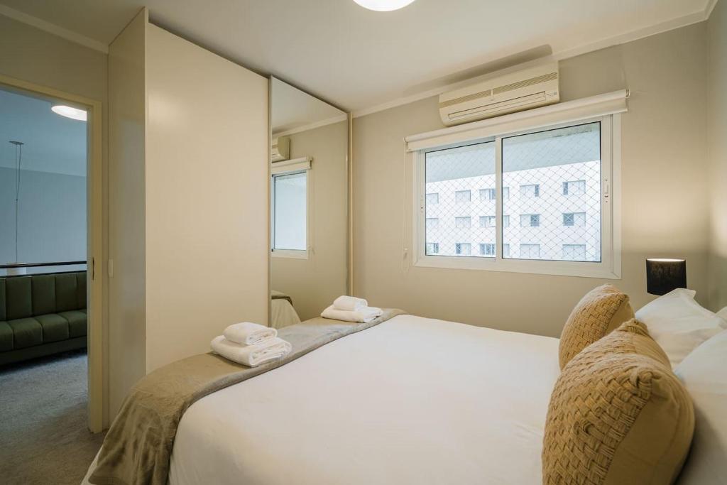  BU202 Duplex amplo e encantador em Moema