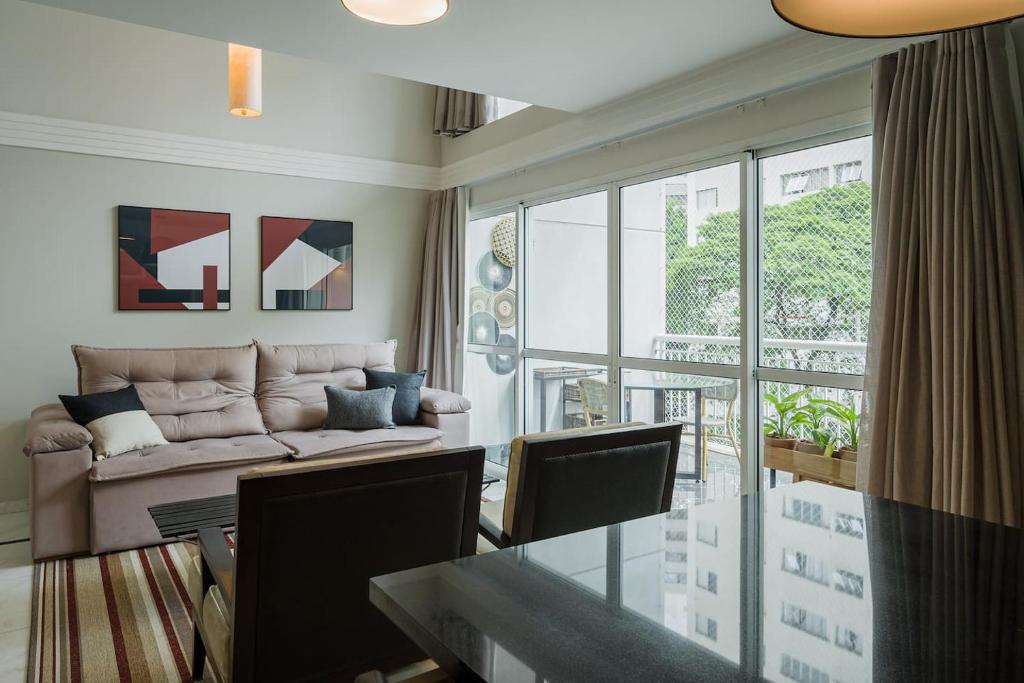  BU202 Duplex amplo e encantador em Moema