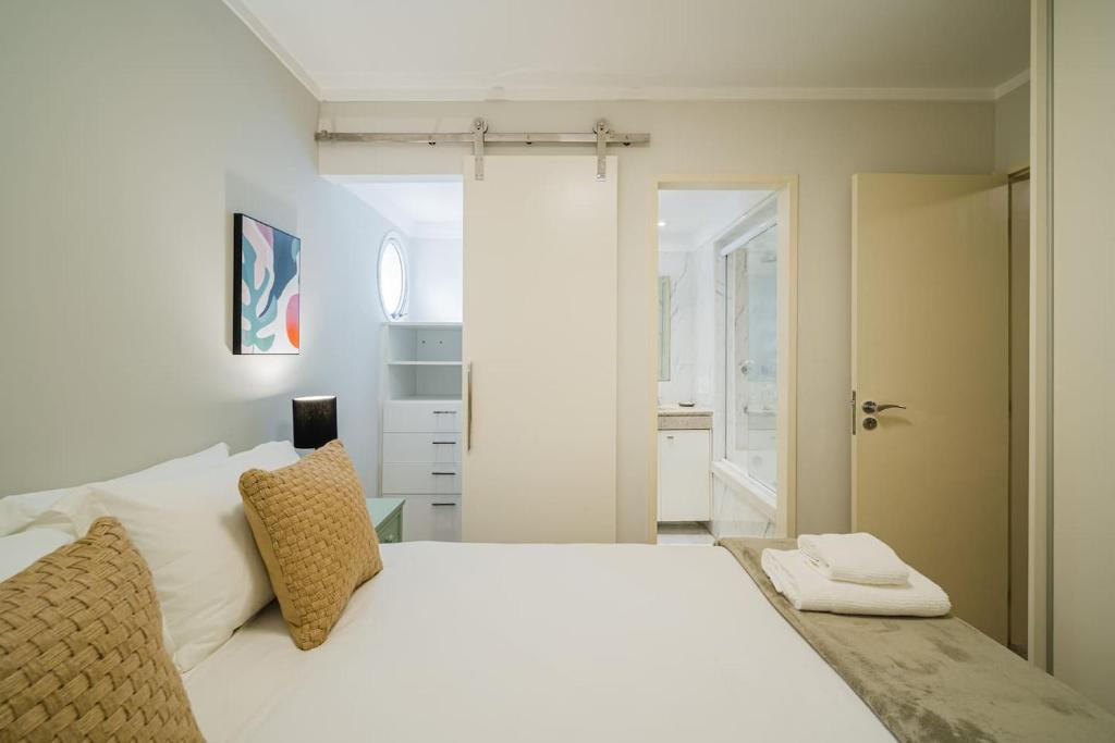  BU202 Duplex amplo e encantador em Moema
