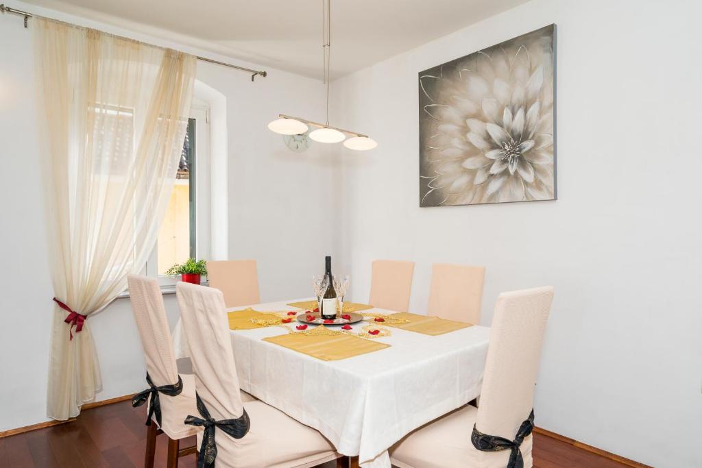 Fotografia z galérie ubytovania Apartment in OLD TOWN with CITY VIEW v Splite