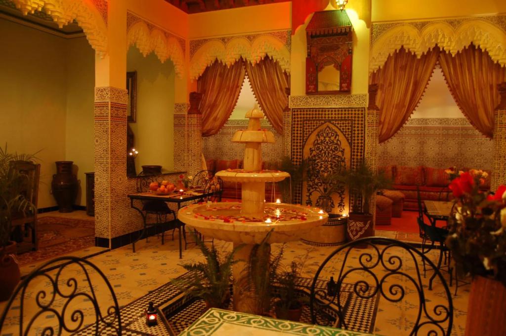 Posezení v ubytování Riad MAHJOUBA MARRAKECH & SPA
