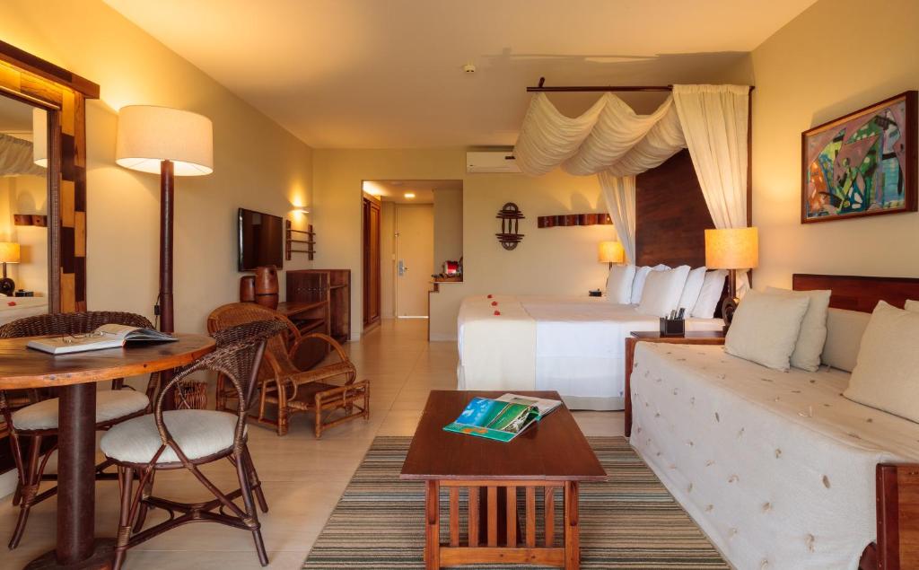 NANNAI Muro Alto  NANNAI Muro Alto