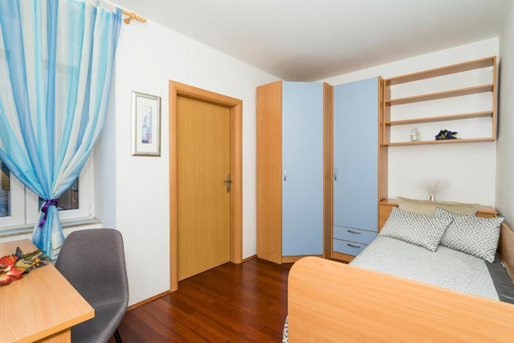 Posteľ alebo postele v izbe v ubytovaní Apartment in OLD TOWN with CITY VIEW