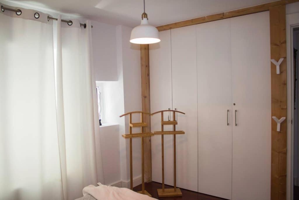 Postel nebo postele na pokoji v ubytování LA JOYA DEL 32. CENTRO DE BURGOS. WIFI