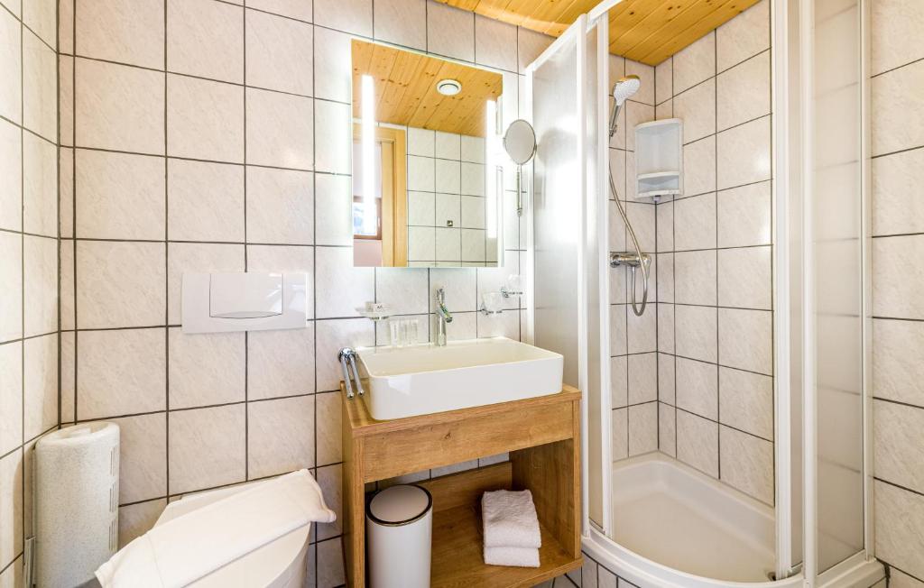 Koupelna v ubytování Landhaus Moosbrugger