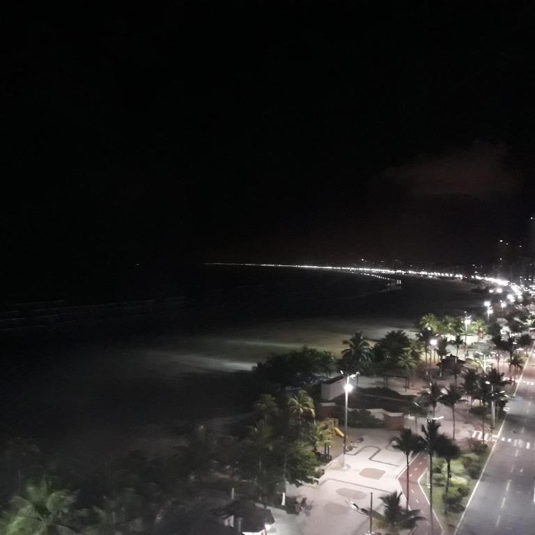  Apto Varanda Gourmet frente ao mar com Wi-Fi