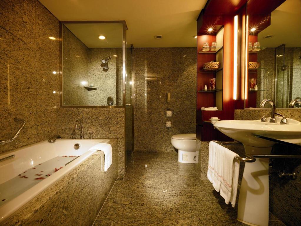 Koupelna v ubytování Daegu Grand Hotel