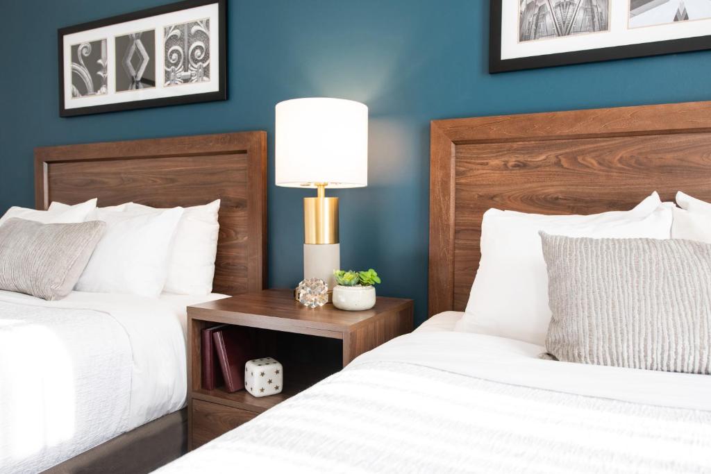 Magnolia Hotel Omaha - 