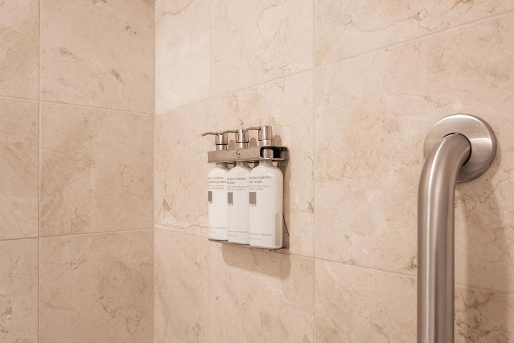 Magnolia Hotel Omaha - 