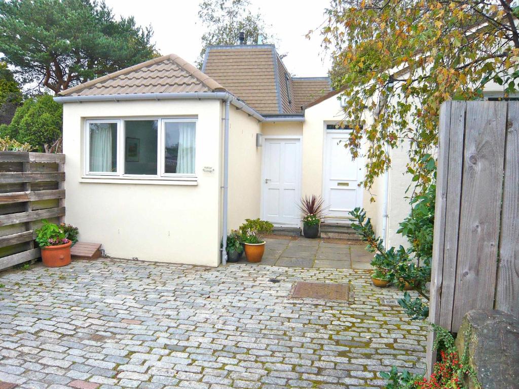 Willow Cottage, a Unique, Charming Cottage Situated In A Quiet Street In An East Lothian Village