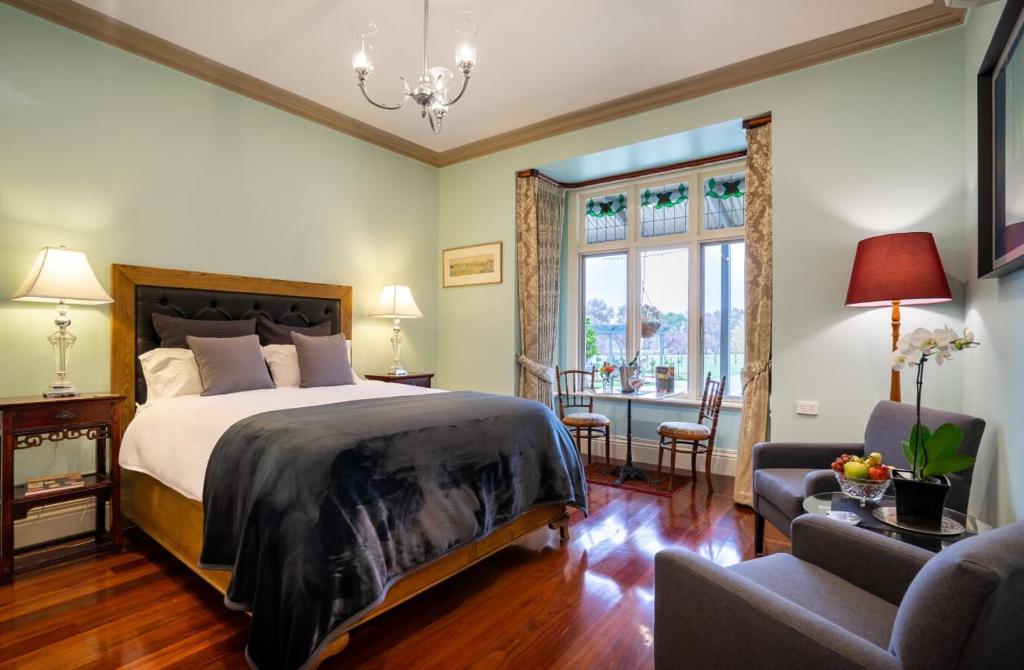 Tallawarra Homestead - Executive Suite