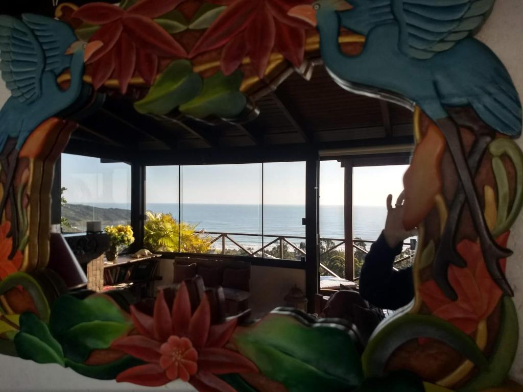  La Roca House