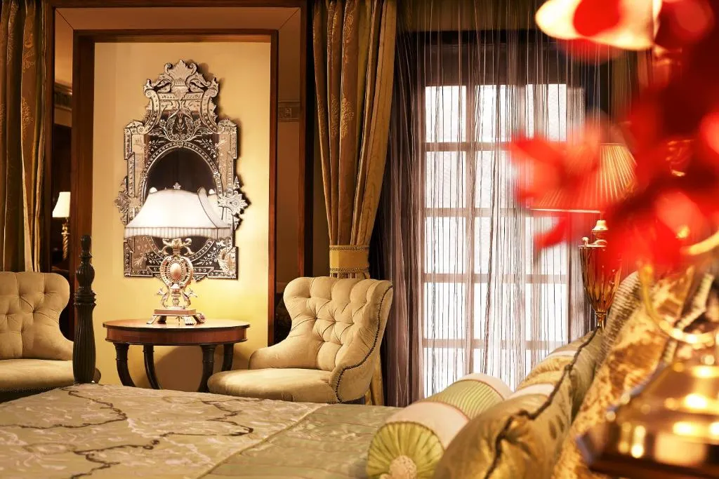 Palace Twin Room
