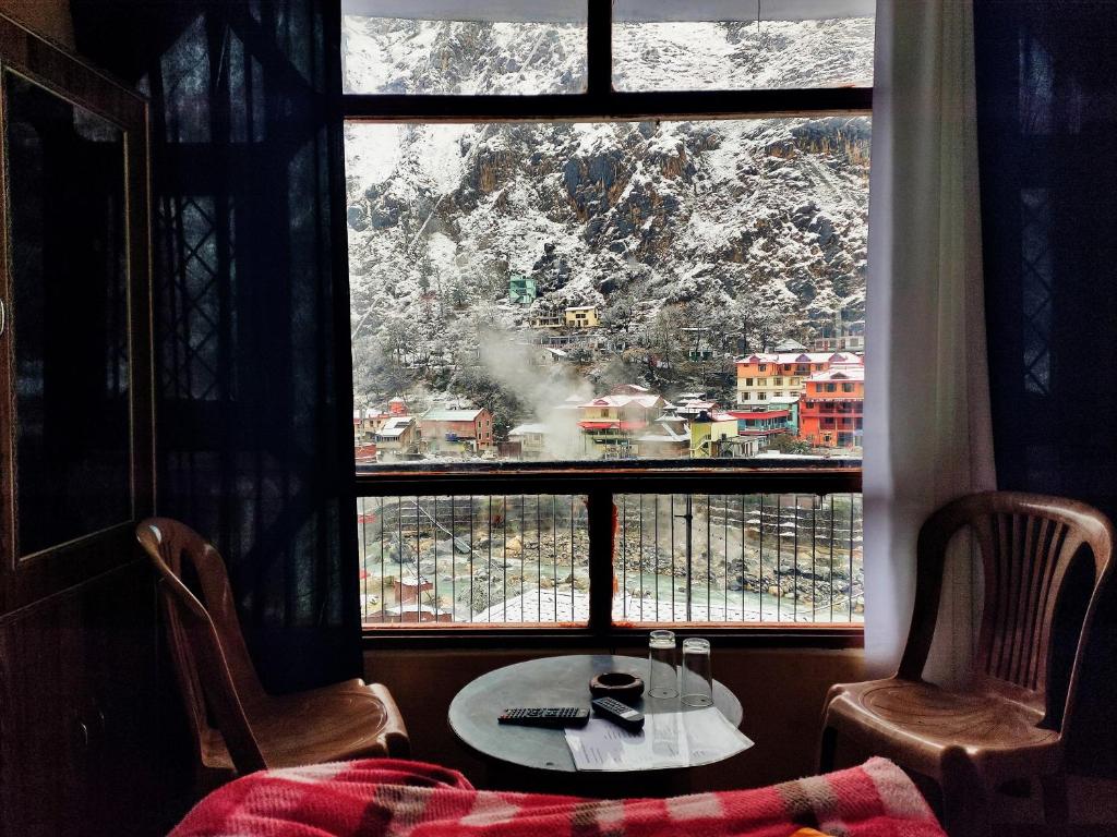 Fotografie z fotogalerie ubytování Manikaran view v destinaci Manīkaran
