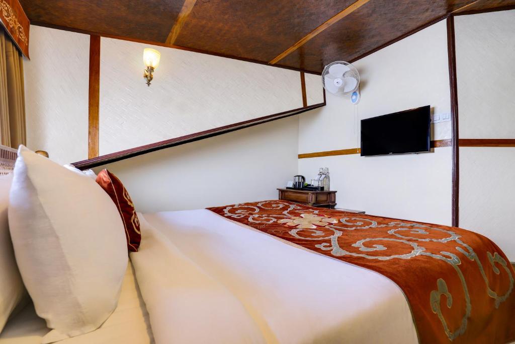 TV a/nebo společenská místnost v ubytování Summit Hermon Hotel & Spa