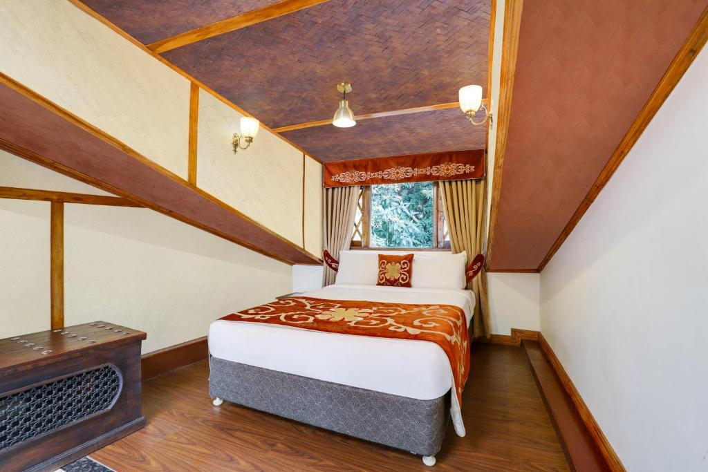Postel nebo postele na pokoji v ubytování Summit Hermon Hotel & Spa