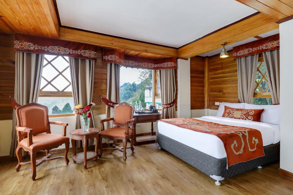 Postel nebo postele na pokoji v ubytování Summit Hermon Hotel & Spa