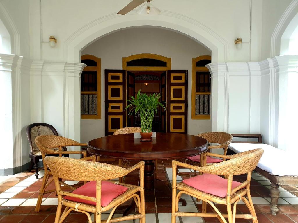 Nooit Gedacht Heritage Hotel (Original Dutch Governors House) - 16