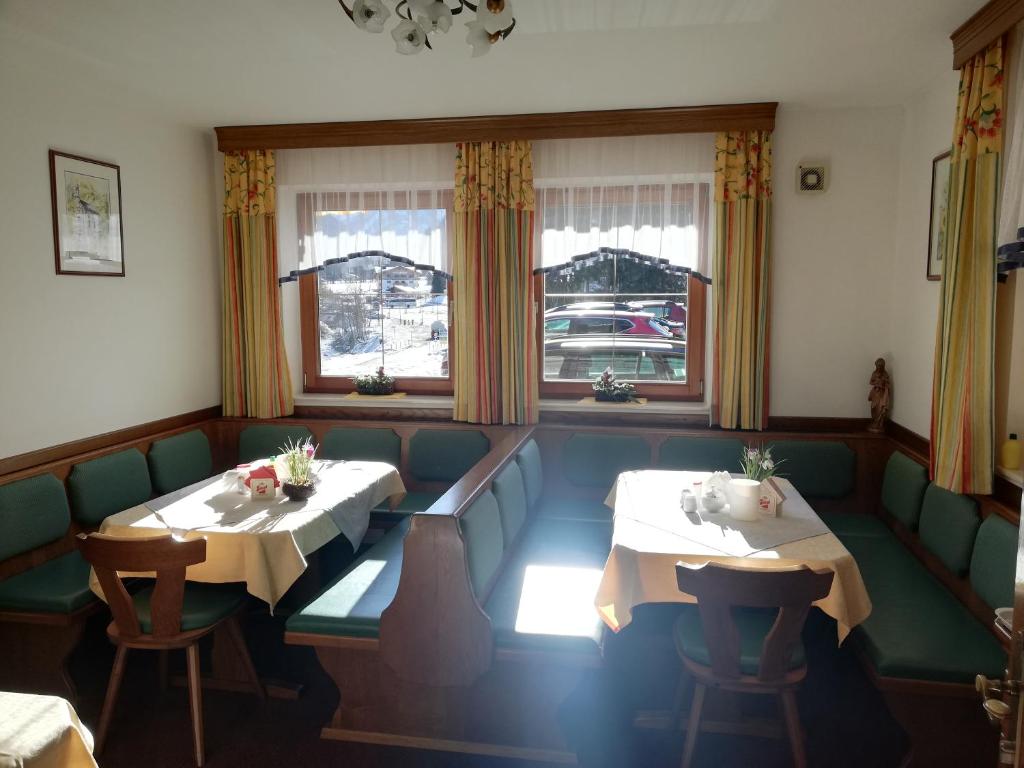 Posezení v ubytování Haus Alpenheim