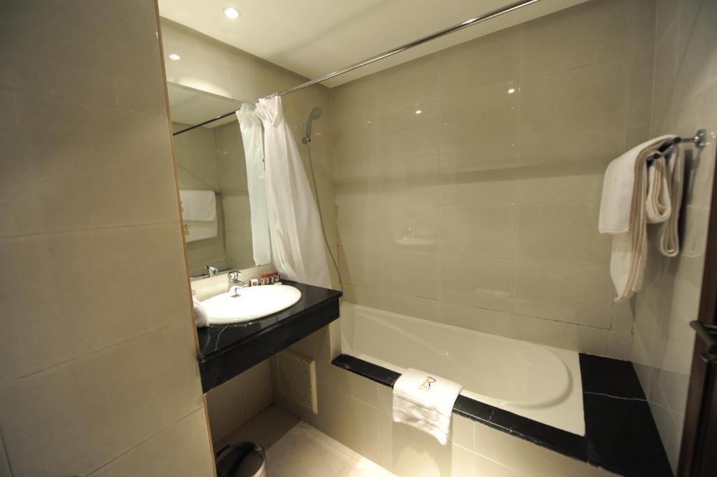 Koupelna v ubytování Rive Hotel