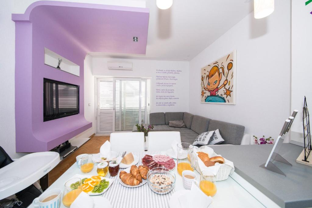 Jedlo v apartmáne alebo blízkom okolí