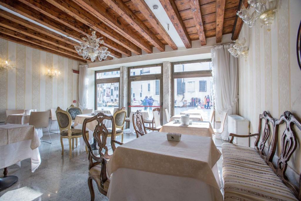 Palazzo Vitturi 3*