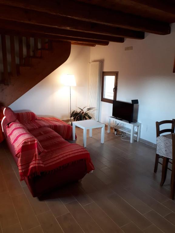 A seating area at Agriturismo iL CASONE