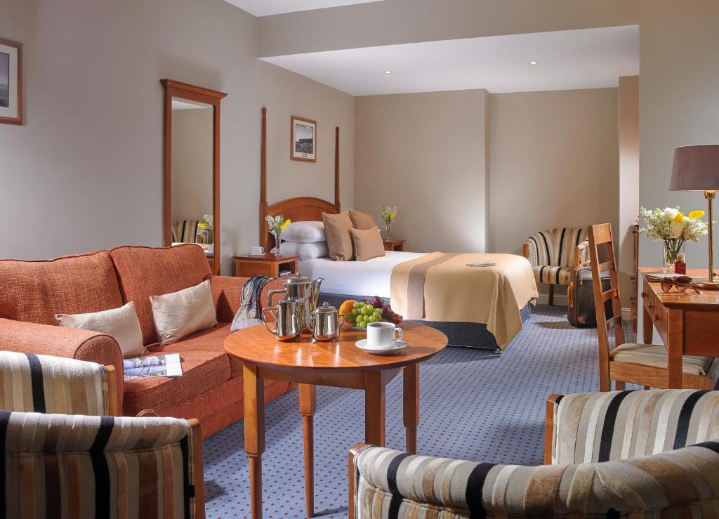 
Superior Family Room
