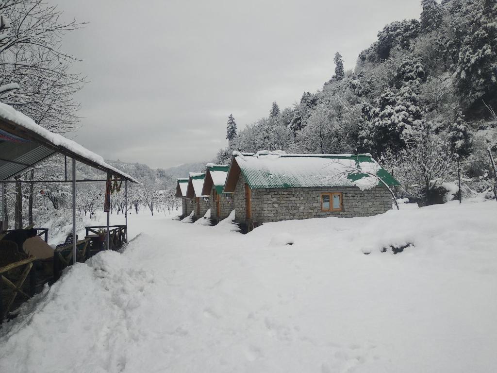 Stone Huts v zimě