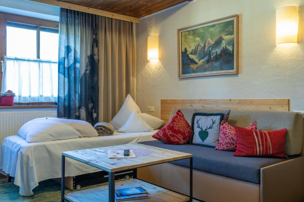 Posezení v ubytování Hotel Landhaus Carla