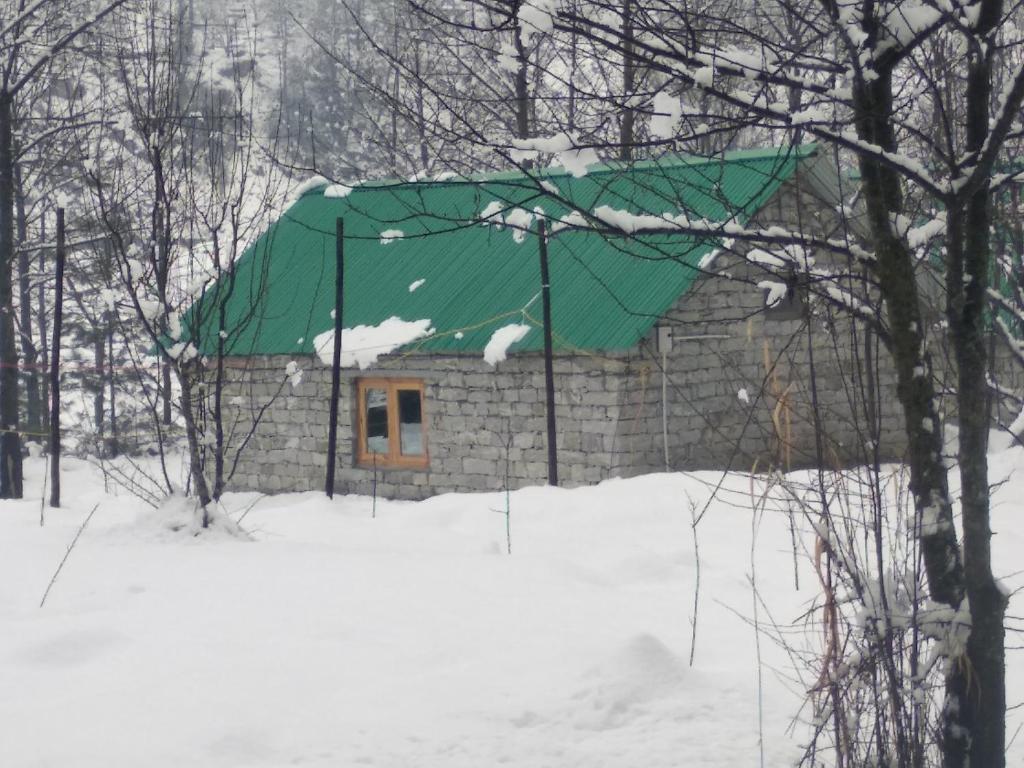 Stone Huts v zimě