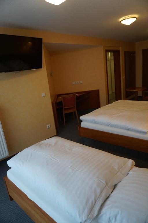 Hotel-Restaurant Weinhaus Grebel - Habitación Triple Premium