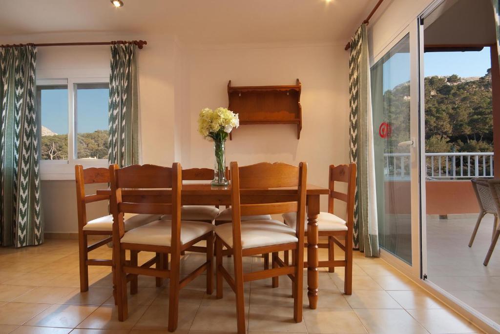 A seating area at PINOS ALTOS 14