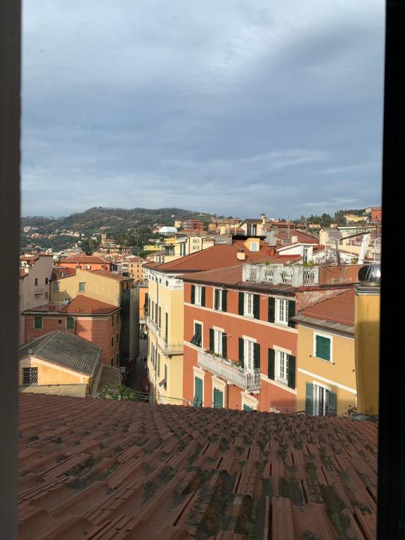 Výhľad na mesto Lerici alebo výhľad na mesto priamo z apartmánu