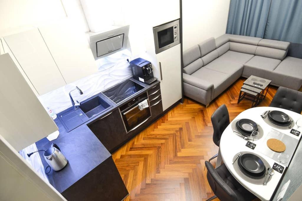 BRANDLY NEW APARTMENT AND?L - Housity