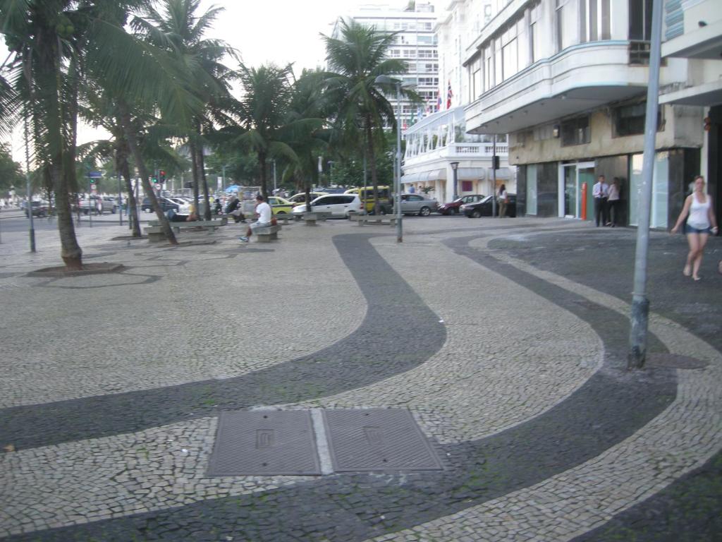  Copacabana close the beach WIFI