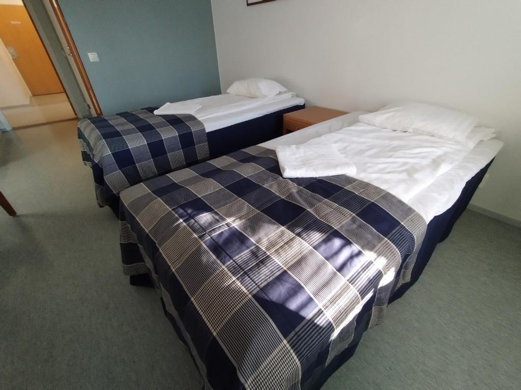 West Side Hotel - Twin Room