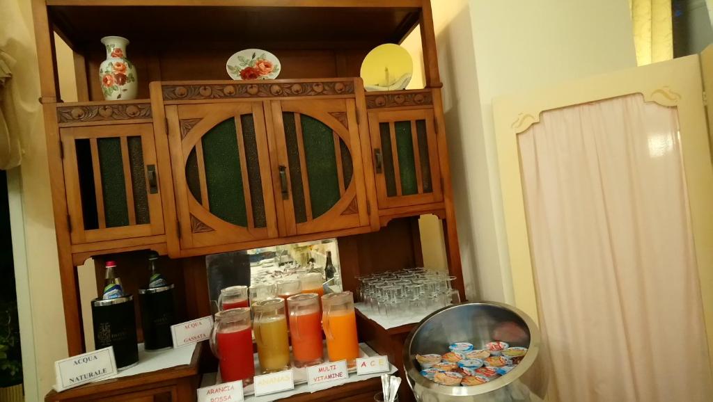 Kuchnia lub aneks kuchenny w obiekcie Hotel Italia