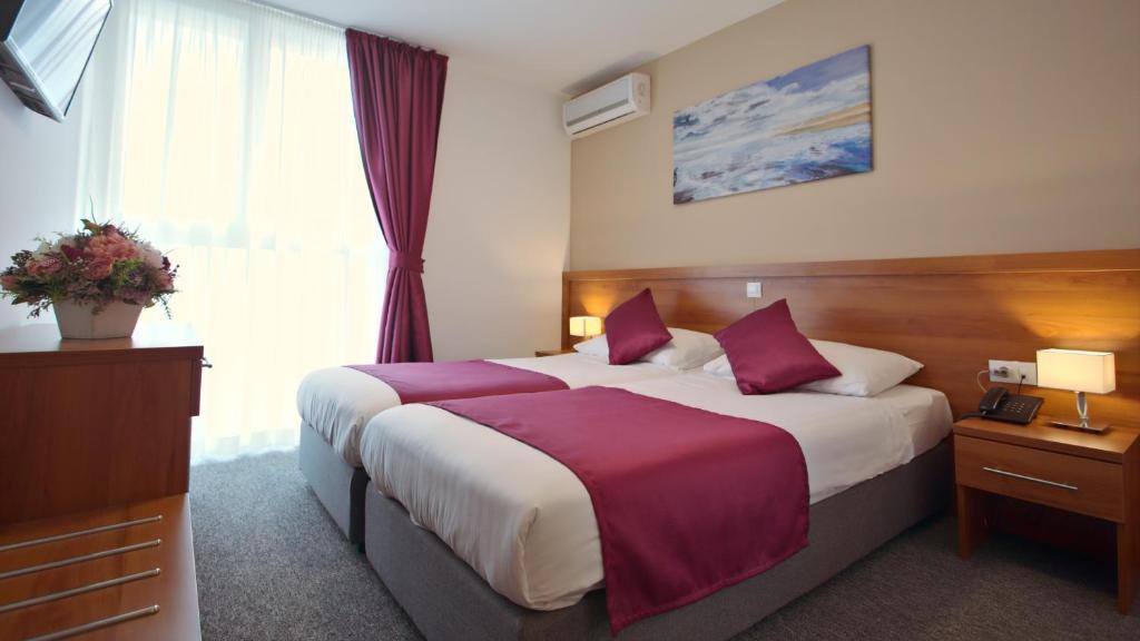 Hotel Komodor - Resim 7