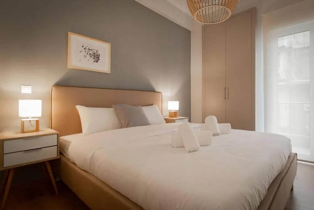 Charming Apt, 2 minutes from Metro & next to Acropolis, Athens, Greece