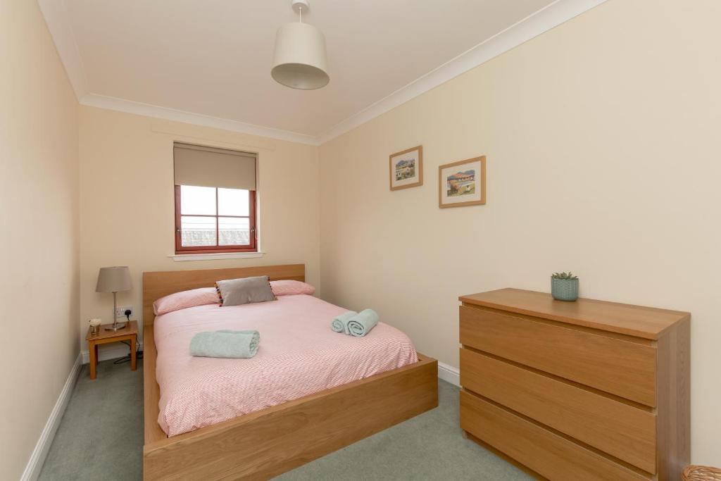 418 - Orchard Brae Avenue Apartment 3