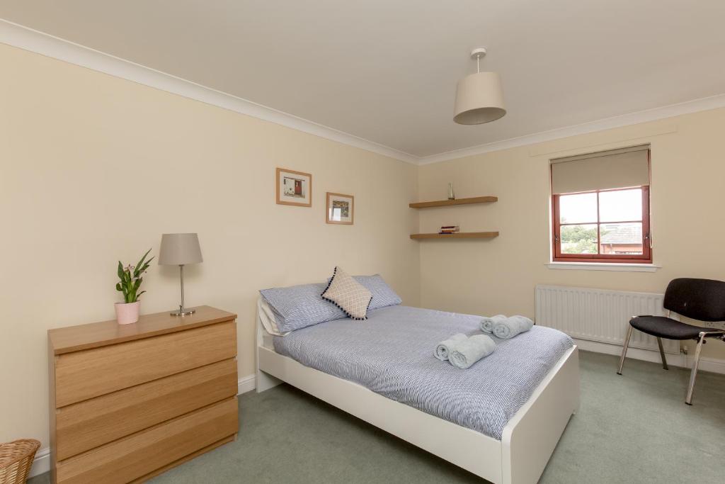418 - Orchard Brae Avenue Apartment 3