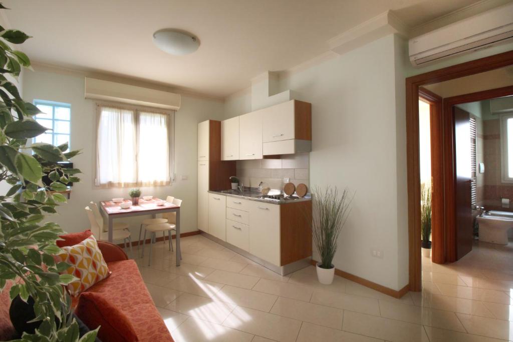 Kuchyň nebo kuchyňský kout v ubytování Residence Altamarea