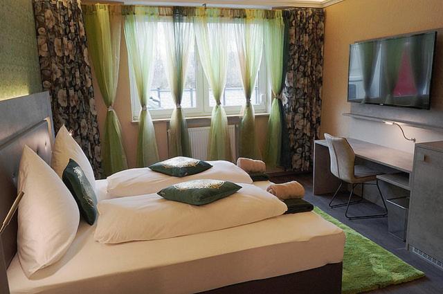 TV a/nebo společenská místnost v ubytování Hotel Diamond